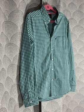 American Eagle Outfitters Gingham Button-Down Shirt